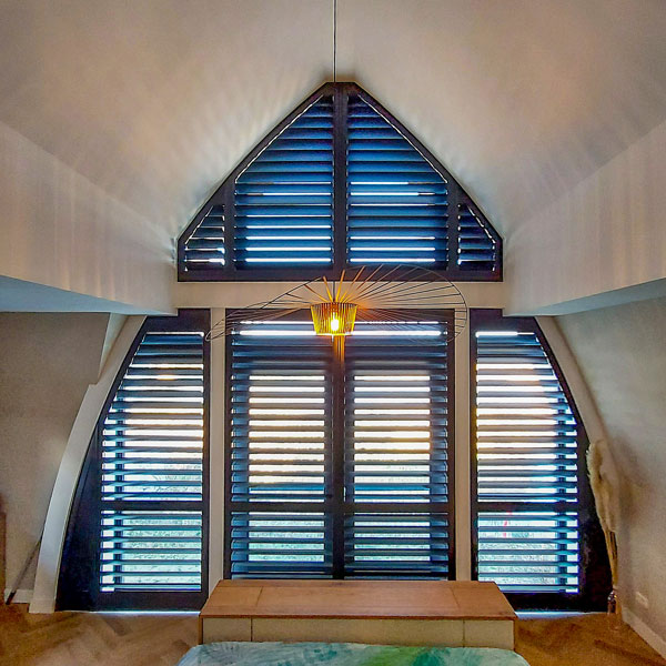 Shutters voor speciale vormen (o.a. ronde en schuine ramen)