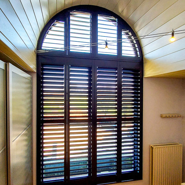 Shutters voor speciale vormen (o.a. ronde en schuine ramen)